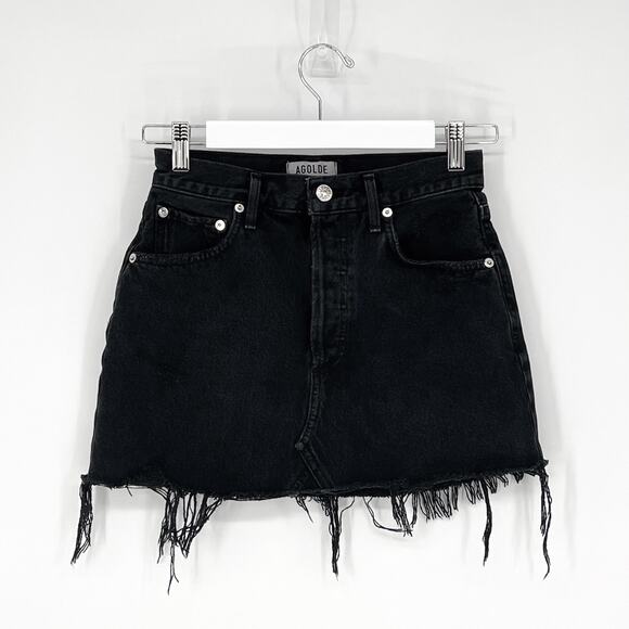 AGOLDE Quinn Frayed Denim Mini Skirt Women’s Size 24 Black Raw Hem - Picture 2 of 5